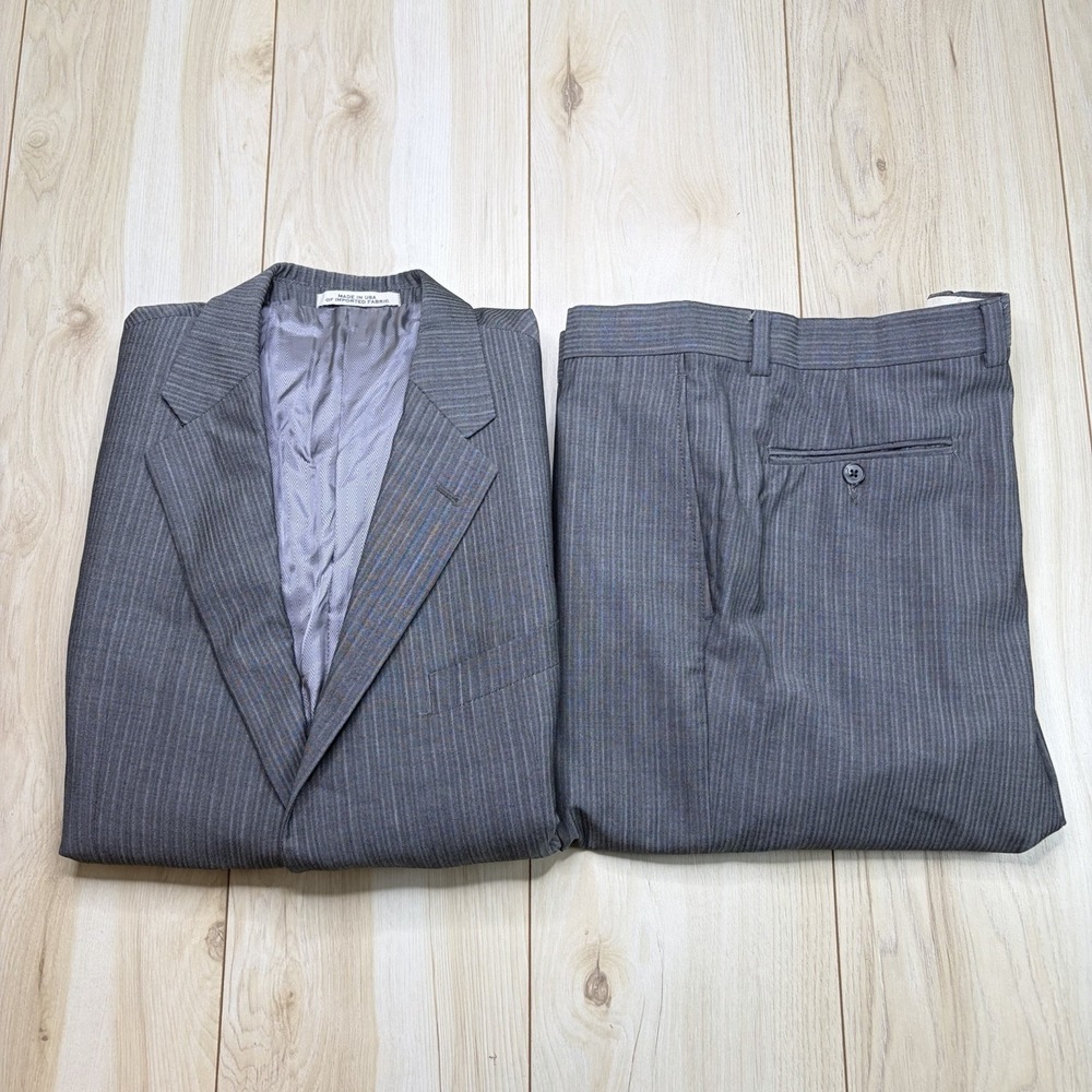 Joseph Abboud Mini Herringbone Wool Super 110s 2pc Suit Gray Size 44R W: 38x32